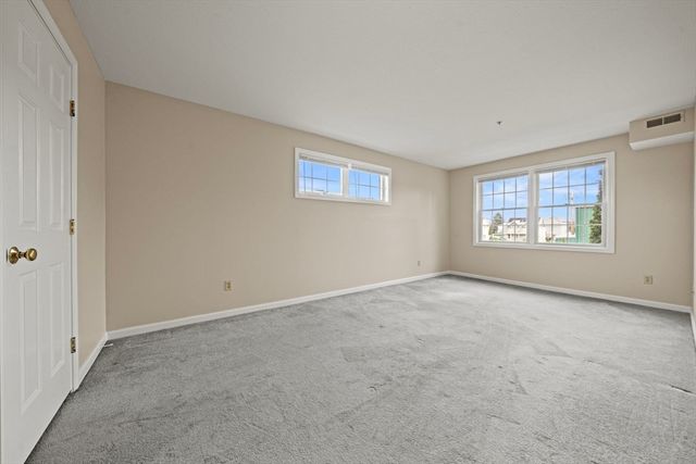 20 Heaths Ct 201, Lynn, MA 01905