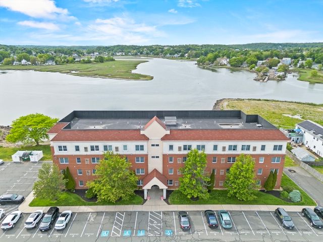 20 Heaths Ct 201, Lynn, MA 01905