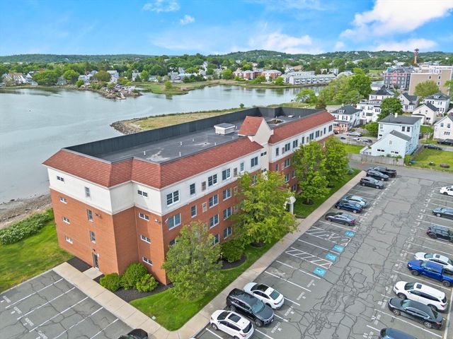 20 Heaths Ct 201, Lynn, MA 01905