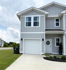 1590 Iroquois Ct, Pensacola, FL 32534