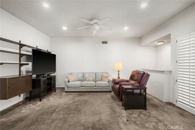 18937 Citronia, Northridge, CA 91324