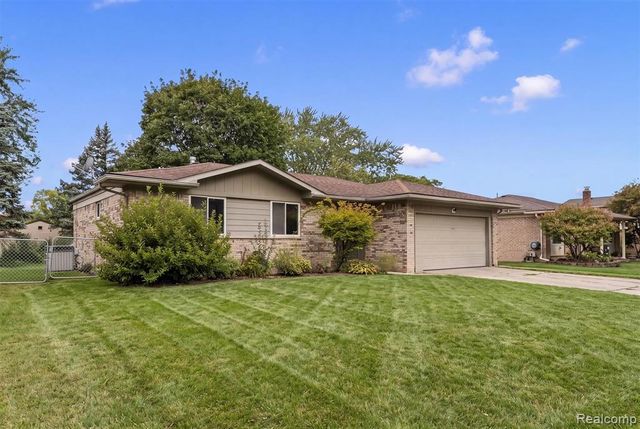 39861 Rager Court, Clinton Township, MI 48038