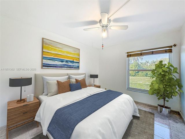 2412 NE 11th St 160, Hallandale Beach, FL 33009