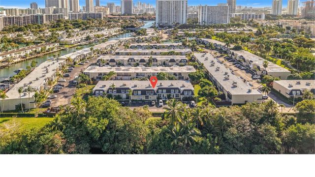 2412 NE 11th St 160, Hallandale Beach, FL 33009