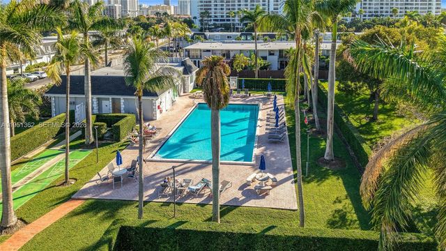 2412 NE 11th St 160, Hallandale Beach, FL 33009