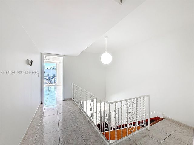 2412 NE 11th St 160, Hallandale Beach, FL 33009