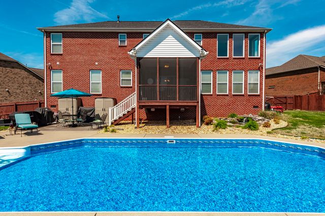 1291 Whitehall Ter, Gallatin, TN 37066