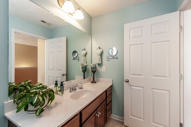 1291 Whitehall Ter, Gallatin, TN 37066