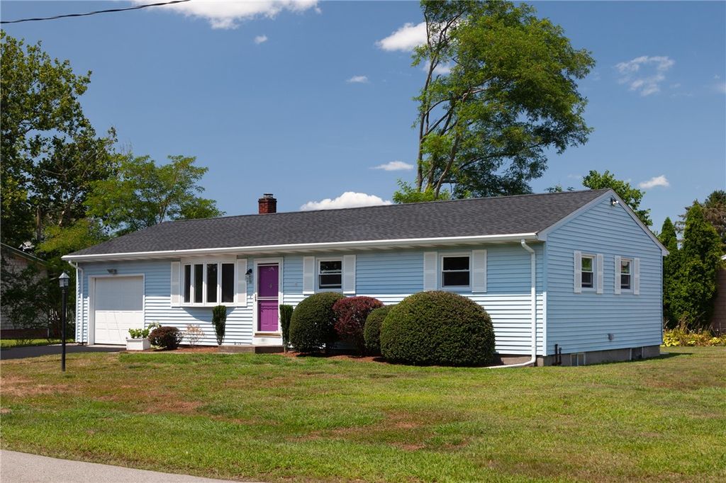 81 MASSACHUSETTS Boulevard, Portsmouth, RI 02871