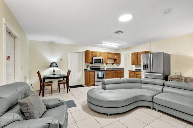 1718 Ridge Road, North Palm Beach, FL 33408