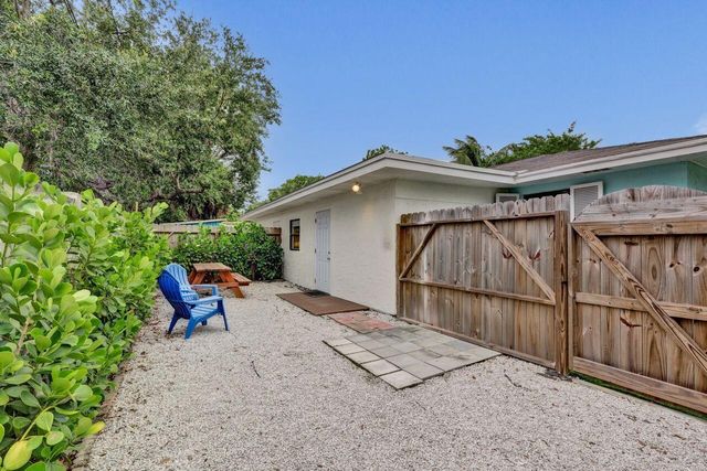 1718 Ridge Road, North Palm Beach, FL 33408