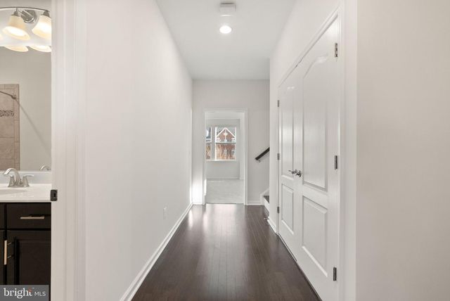 13650 AIR AND SPACE MUSEUM PKWY, Herndon, VA 20171