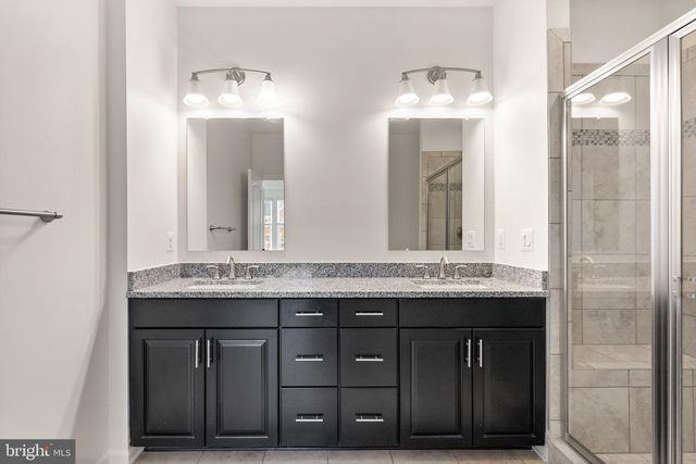 13650 AIR AND SPACE MUSEUM PKWY, Herndon, VA 20171