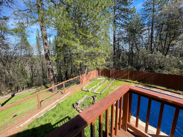 2760 Sunrise Dr, Meadow Vista, CA 95722