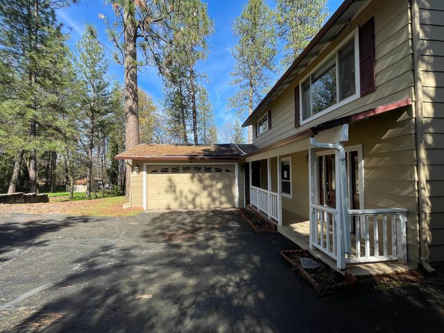 2760 Sunrise Dr, Meadow Vista, CA 95722