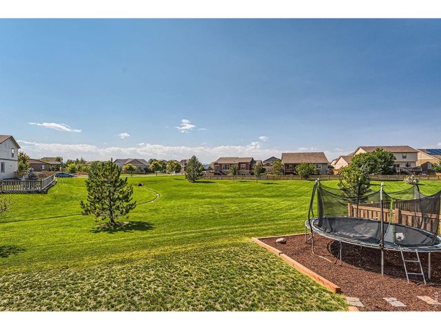 5279 Long Dr, Timnath, CO 80547