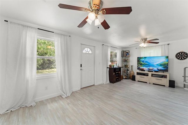 429 VIRGINIA AVENUE, St Cloud, FL 34769
