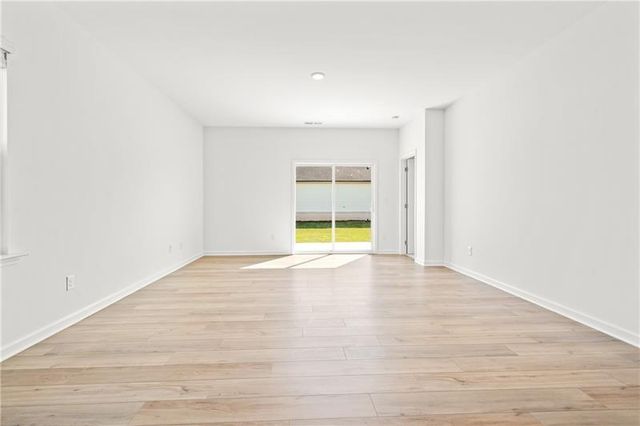 1588 Hay Patch Lane, Loganville, GA 30052