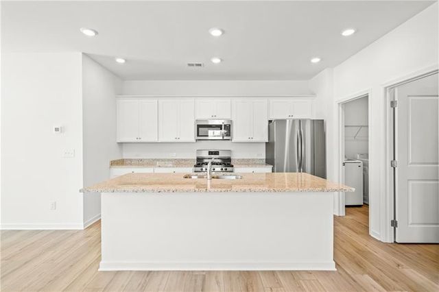1588 Hay Patch Lane, Loganville, GA 30052