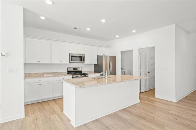 1588 Hay Patch Lane, Loganville, GA 30052