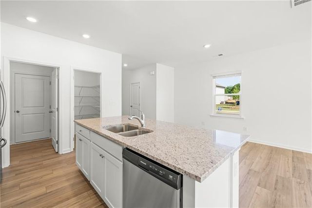 1588 Hay Patch Lane, Loganville, GA 30052