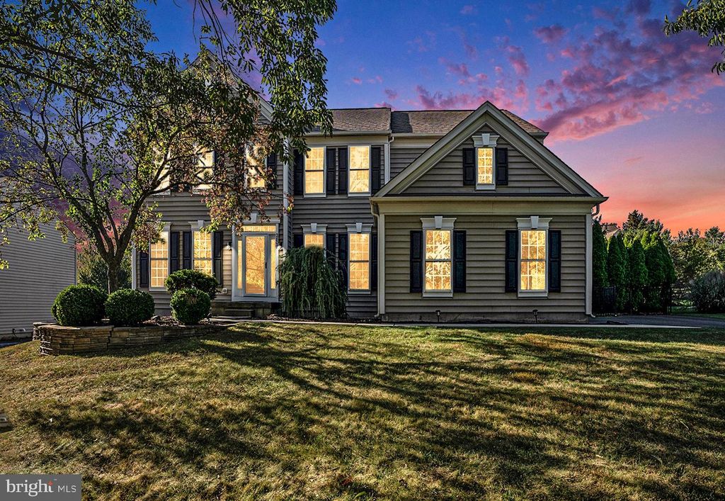 2807 MOUNTAIN LAUREL DR, Furlong, PA 18925