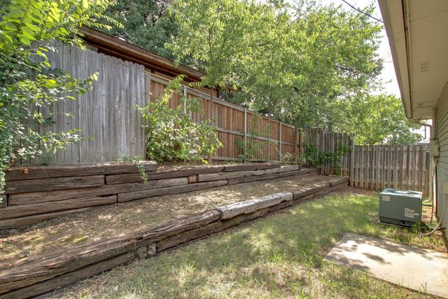 1918 Lee Drive, Denton, TX 76209