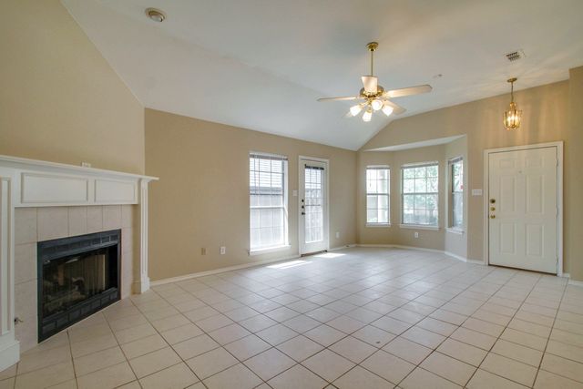 1918 Lee Drive, Denton, TX 76209