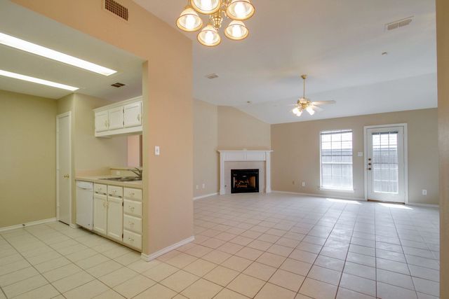 1918 Lee Drive, Denton, TX 76209