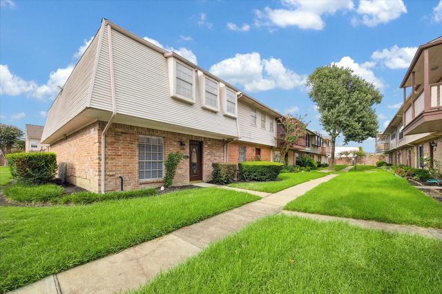 14664 Perthshire Road G, Houston, TX 77079
