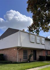 14664 Perthshire Road G, Houston, TX 77079