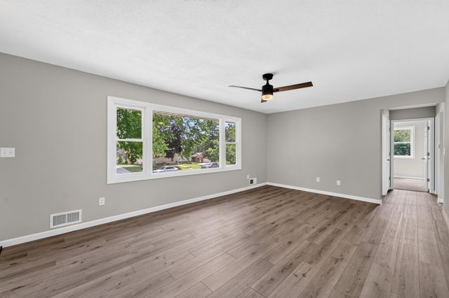 4035 6th Street NW, Rochester, MN 55901