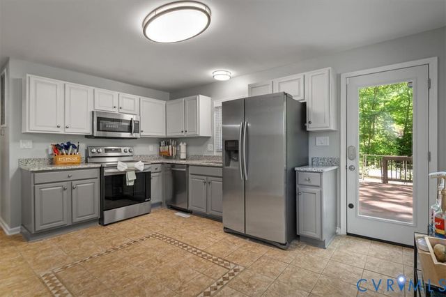 14805 Fox Dr, South Chesterfield, VA 23834