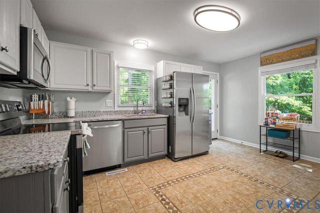 14805 Fox Dr, South Chesterfield, VA 23834