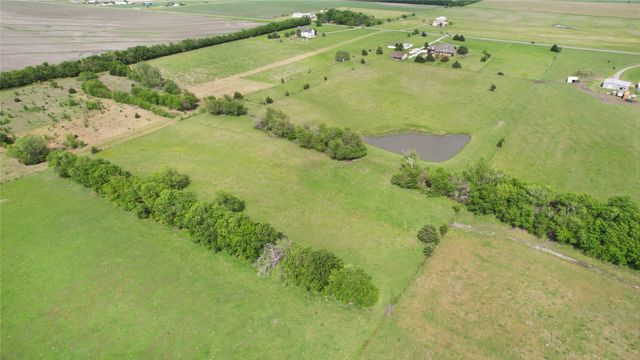 022 EAST LINE, Whitewright, TX 75491