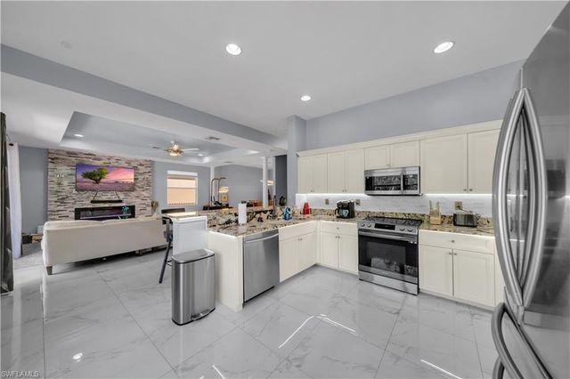 2736 Blue Cypress Lake CT, Cape Coral, FL 33909