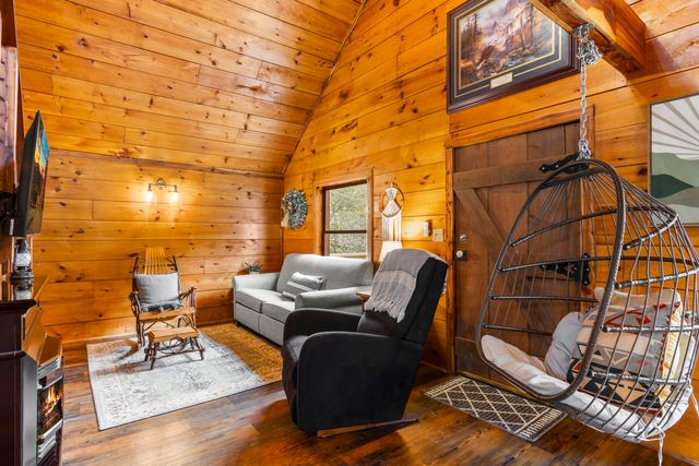 645-1 Right Fork Fixer Road, Beattyville, KY 41311