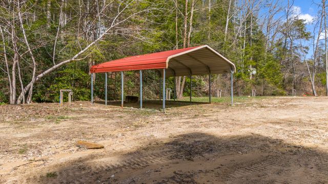 645-1 Right Fork Fixer Road, Beattyville, KY 41311