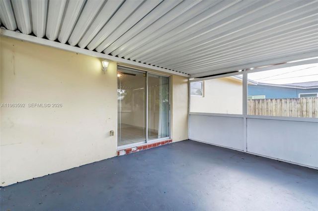 3430 N 65th Ave, Hollywood, FL 33024