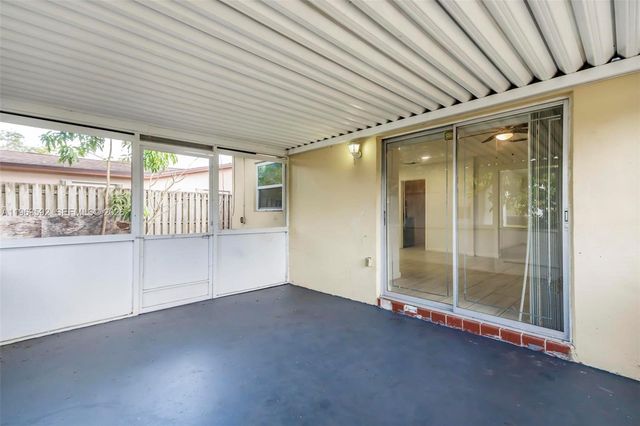 3430 N 65th Ave, Hollywood, FL 33024