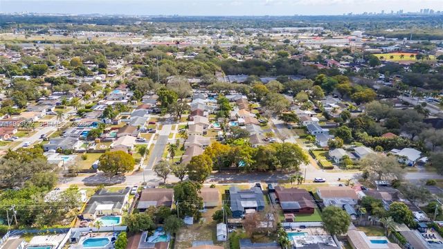 3430 N 65th Ave, Hollywood, FL 33024