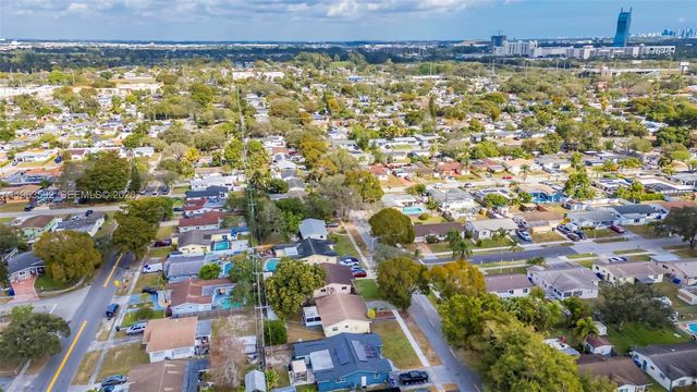 3430 N 65th Ave, Hollywood, FL 33024
