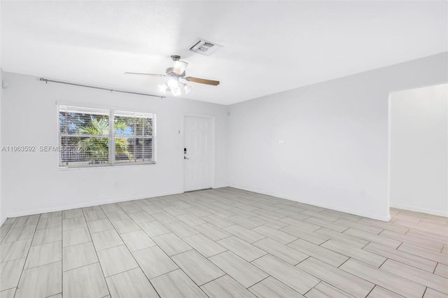 3430 N 65th Ave, Hollywood, FL 33024
