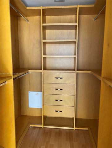 888 Biscayne Blvd 1603, Miami, FL 33132