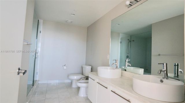 888 Biscayne Blvd 1603, Miami, FL 33132