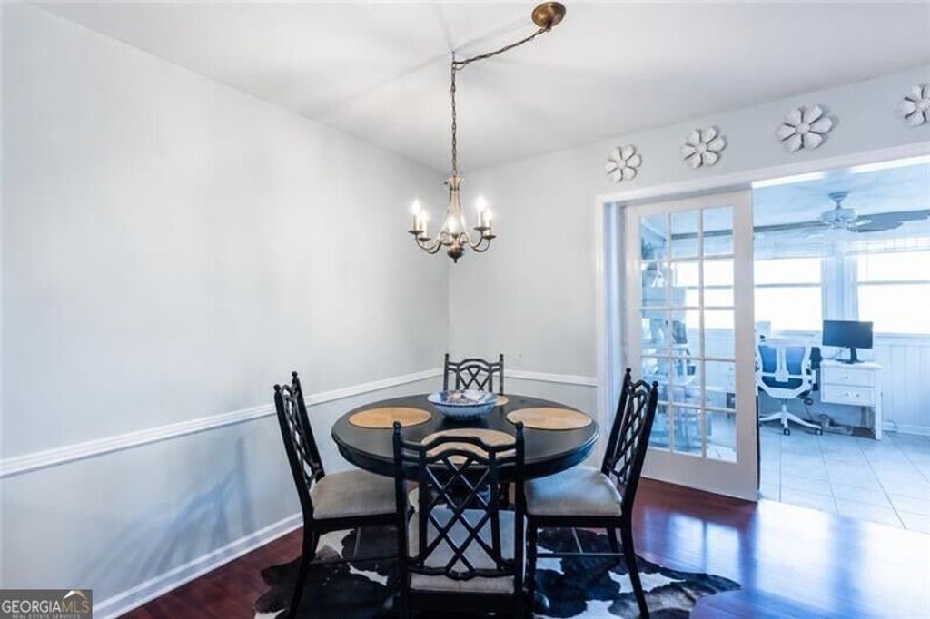 14 Cantey Place NW, Atlanta, GA 30327 — photo 5