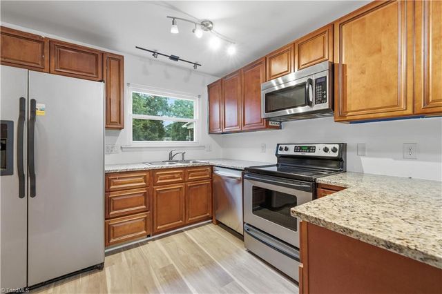 2215 Shadow Valley Road C, High Point, NC 27265