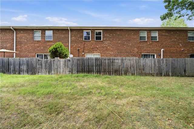 2215 Shadow Valley Road C, High Point, NC 27265