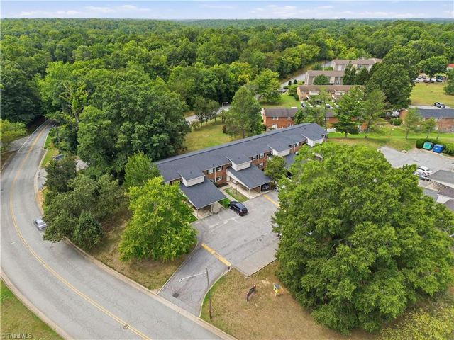 2215 Shadow Valley Road C, High Point, NC 27265