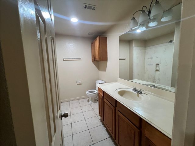 11007 Glenhollow Drive, Houston, TX 77048